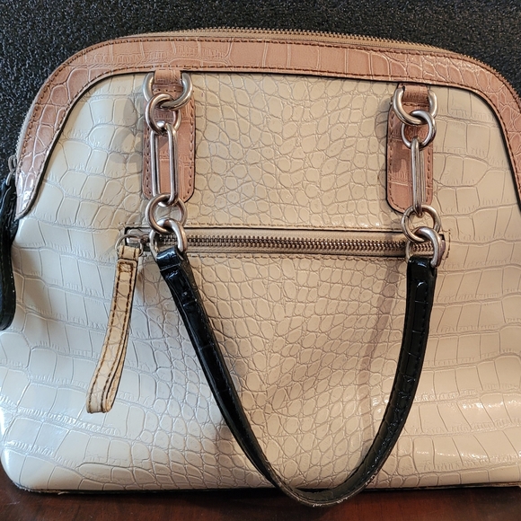 Guess Purse - Picture 2 of 5